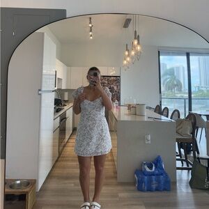 H&M 
Size M 
Light, airy, and comfortable
Brand new - Never worn